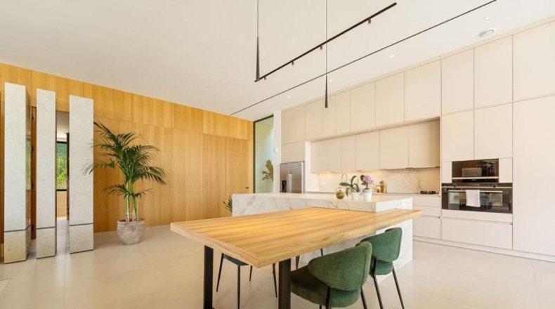 Malaga - Estepona - 1640m2