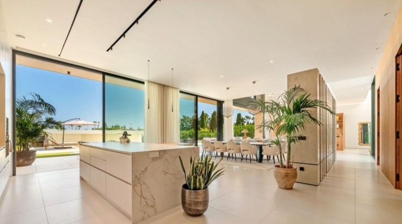 Malaga - Estepona - 1640m2