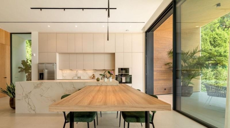 Malaga - Estepona - 1640m2