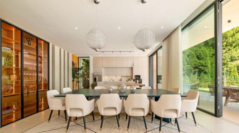 Malaga - Estepona - 1640m2