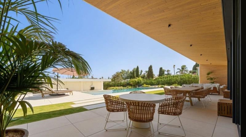 Malaga - Estepona - 1640m2