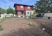 Отдельно стоящий дом с участком на продажу в городе Nalda. Фото