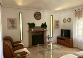 Chalet independiente con terreno en venta en Albacete ref: TR404992 foto