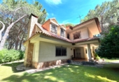 Chalet independiente con terreno en venta en Albacete ref: TR404992 foto