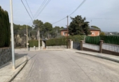 Городская земля под застройку на продажу у города Lliçà de Vall Фото