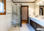 Chalet independiente con terreno en venta en la España, Castellar del Vallès, ref: TR394799 foto