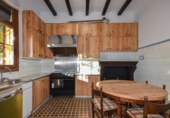 Отдельно стоящий дом с участком на продажу в городе Sant Andreu de Llavaneres Фото