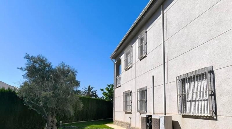 Alicante - Торревьеха - 1100m2