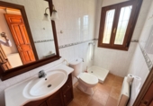 Chalet independiente con terreno en venta en Toledo ref: TR404944 foto