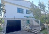 Chalet independiente con terreno en venta en Valdemorillo ref: TR252584 foto