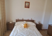 Chalet independiente con terreno en venta en Valdemorillo ref: TR252584 foto