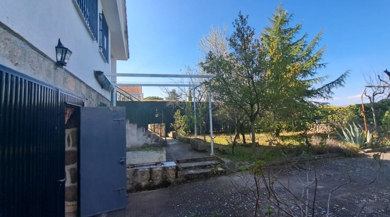 Comunidad de Madrid - Valdemorillo - 534m2