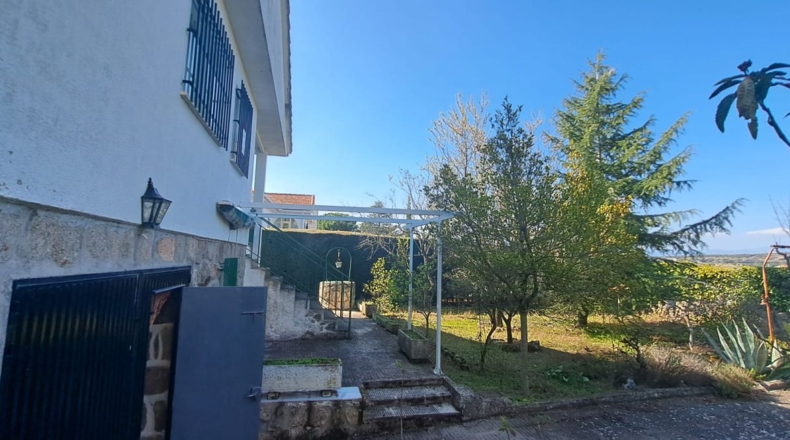 Comunidad de Madrid - Valdemorillo - 534m2