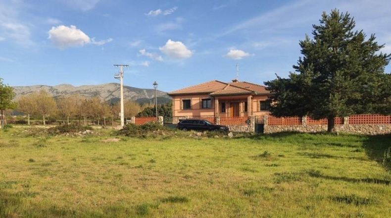 Segovia - Ortigosa del Monte - 515m2