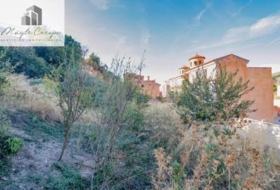 Vélez de Benaudalla 1200&nbsp;м²