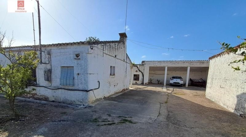 Badajoz - Valdelacalzada - 37530m2