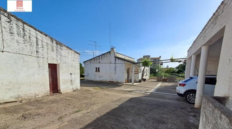 Badajoz - Valdelacalzada - 37530m2