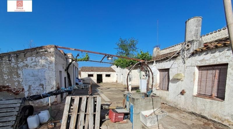 Badajoz - Valdelacalzada - 37530m2