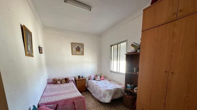 Valencia - Villamarchante - 1048m2