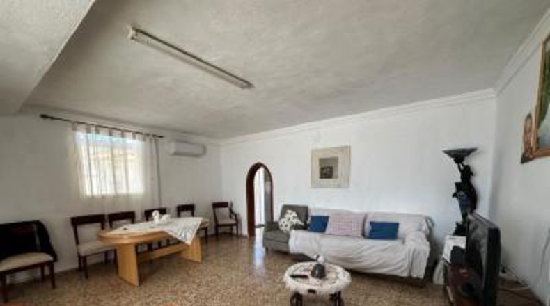 Valencia - Villamarchante - 1048m2