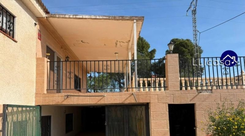València - Llíria - 1144m2