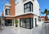 Chalet independiente con terreno en venta en la España, San Javier, ref: TR138352 foto
