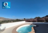 Chalet independiente con terreno en venta en la España, Elda, ref: TR404828 foto