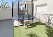 Chalet independiente con terreno en venta en la España, Elda, ref: TR404828 foto