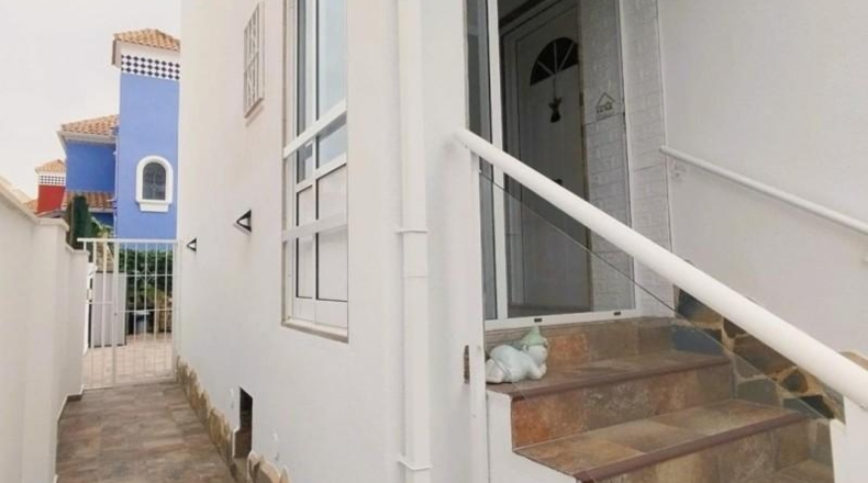 Alicante - Сан-Мигель-де-Салинас - 250m2