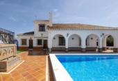 Chalet independiente con terreno en venta en la España, Ogíjares, ref: TR379809 foto