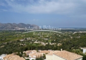 Xalet independent amb terreny en venda a la España, Orba, ref.: TR404862 foto