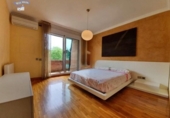 Дом с участком на продажу в городе l'Ametlla del Vallès Фото
