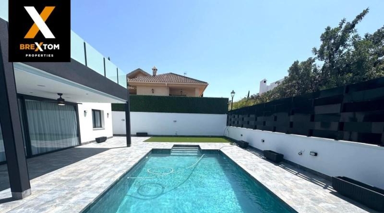 Мурсия - Molina de Segura - 472m2