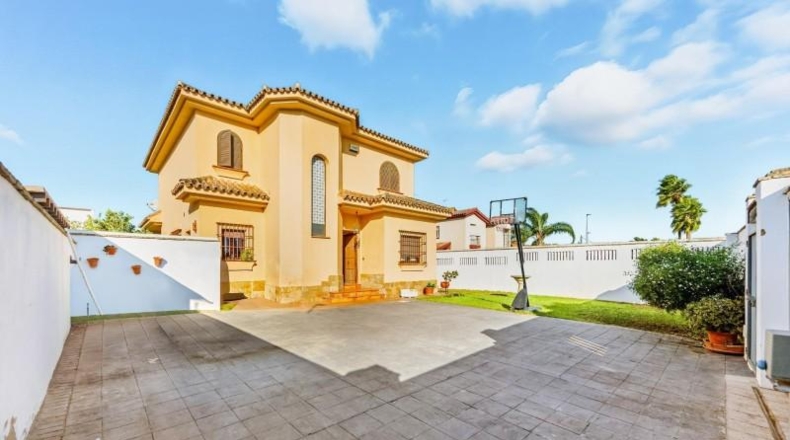 Кадис - Chiclana de la Frontera - 606m2