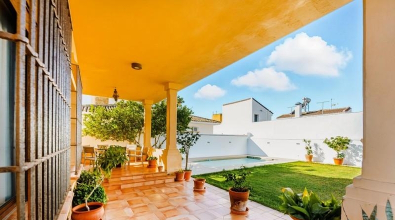 Кадис - Chiclana de la Frontera - 606m2