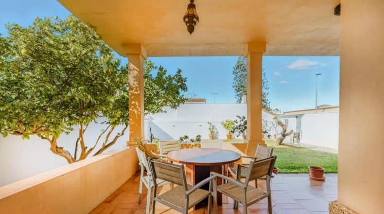Кадис - Chiclana de la Frontera - 606m2