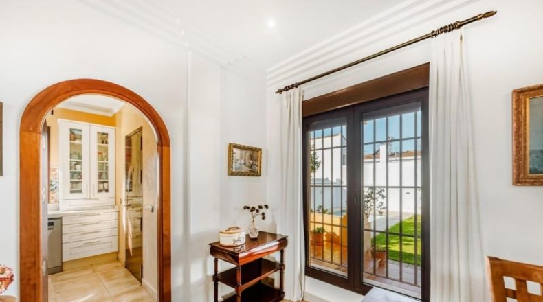 Кадис - Chiclana de la Frontera - 606m2