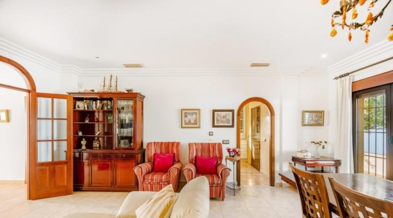 Кадис - Chiclana de la Frontera - 606m2