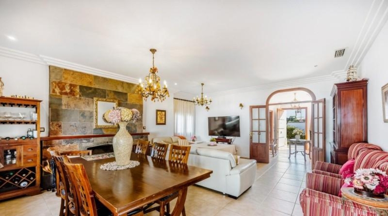 Кадис - Chiclana de la Frontera - 606m2