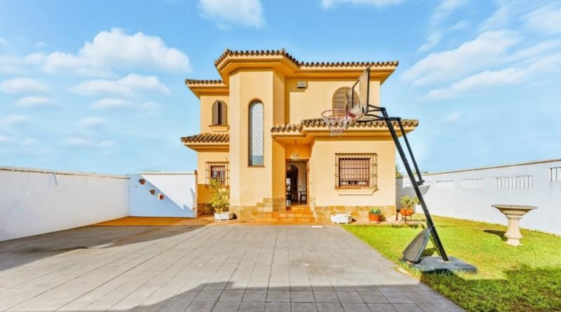 Кадис - Chiclana de la Frontera - 606m2