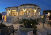 Chalet independiente con terreno en venta en la España, Torrevieja, ref: TR404911 foto