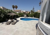 Chalet independiente con terreno en venta en la España, Torrevieja, ref: TR404911 foto