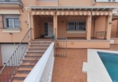 Chalet independiente con terreno en venta en la España, Málaga, ref: TR404899 foto