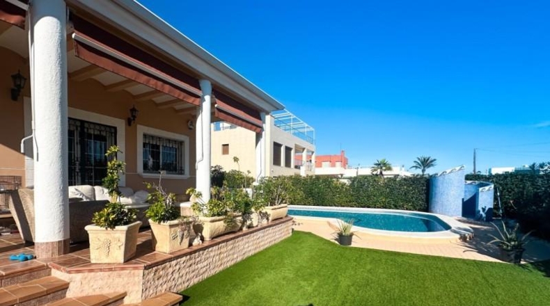 Alicante - Torrevieja - 290m2