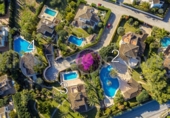 Отдельно стоящий дом с участком на продажу в городе Jávea Фото
