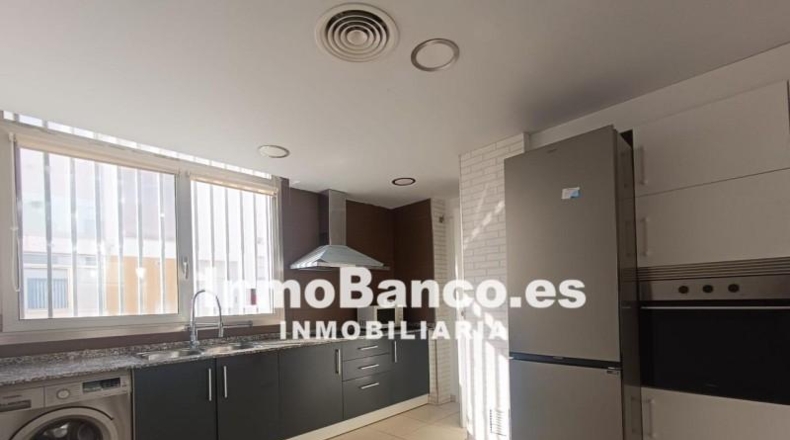 Valencia - Puebla de Vallbona - 224m2