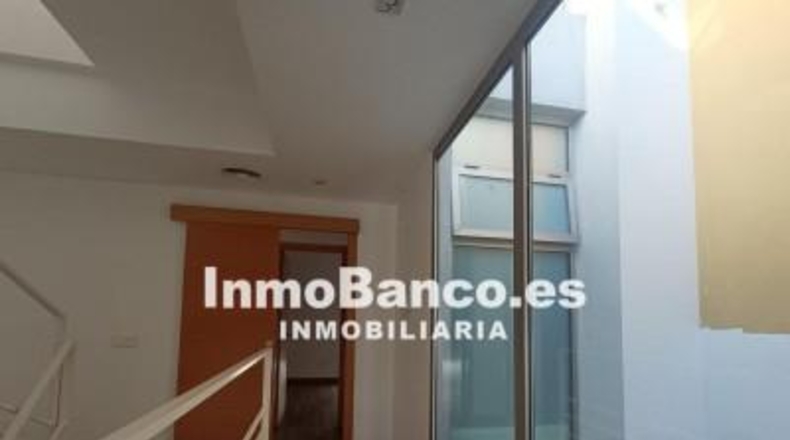 Valencia - Puebla de Vallbona - 224m2