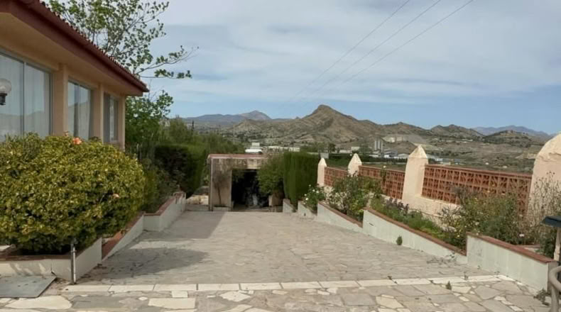 Alicante - Orihuela - 1700m2