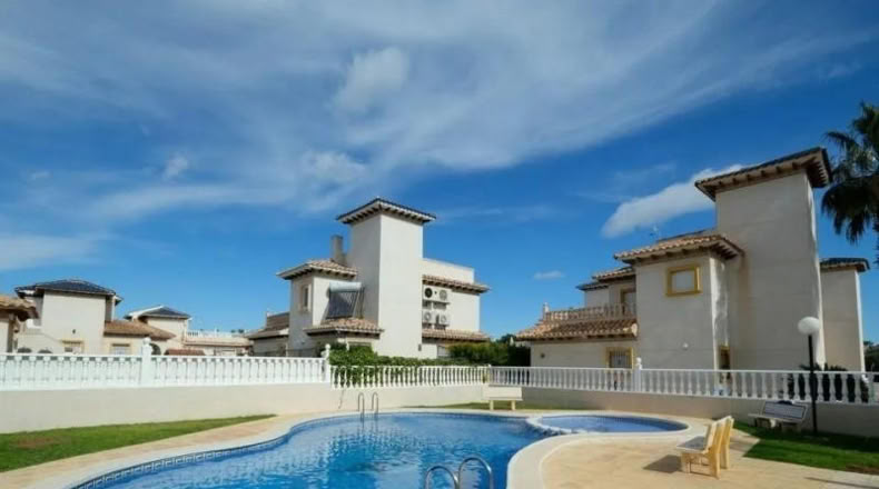Alicante - Orihuela - 157999m2