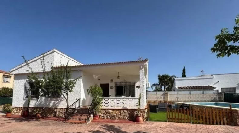 València - Llíria - 914m2